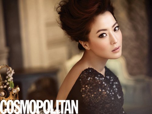 组图:韩星金喜善拍时尚大片 风姿摇曳魅力依然