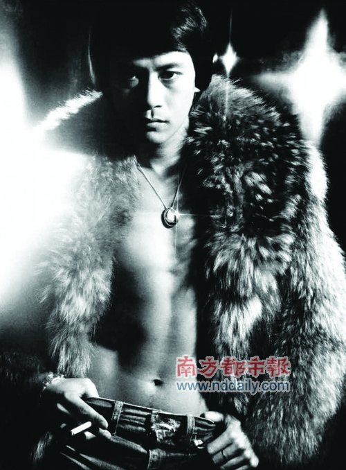 罗文逝世十周年祭 全裸旧照首度被曝光(图)