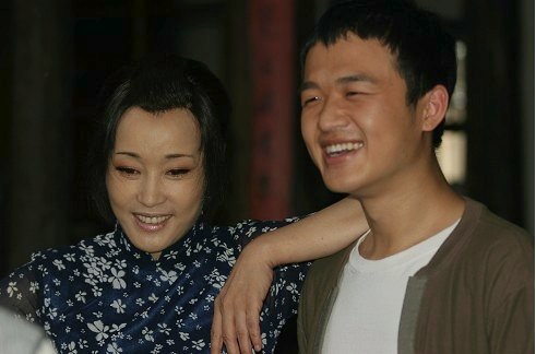 电视 电视新闻 正文近日,悲情大戏《云袖》在各大卫视火热播出.