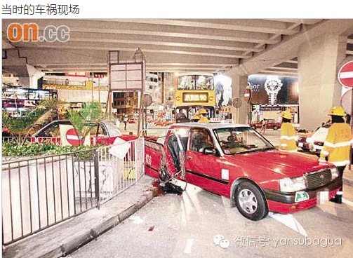 44岁 黎姿 搂着康复的 弟弟  经过太多苦难还这么