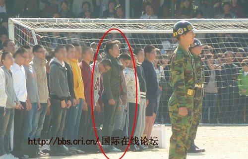 <em>RAIN入伍</em>训练所<em>照片</em>曝光 鹤立鸡群星光依旧_