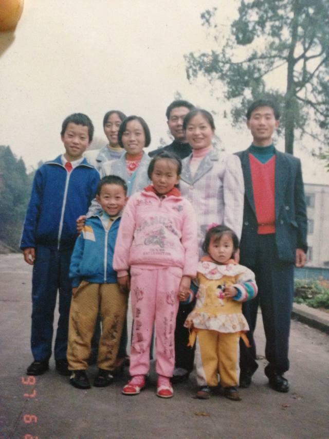 【钢牙哥】子怡获评最美证件照,不服来战