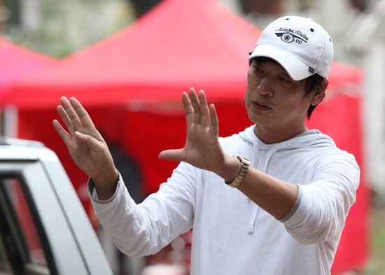 恐怖大师安兵基赴华“淘金” 新片13日大连杀青