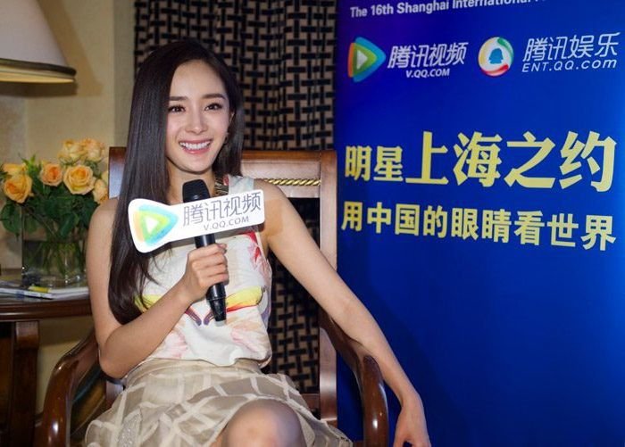 白百何范玮琪婐戏机房意外露出图片
