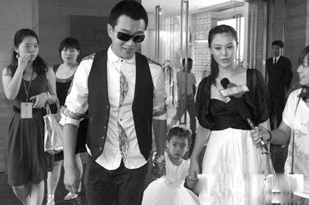 <em>高云翔董璇</em>不赶时髦 非裸婚隐婚也没有奉子成