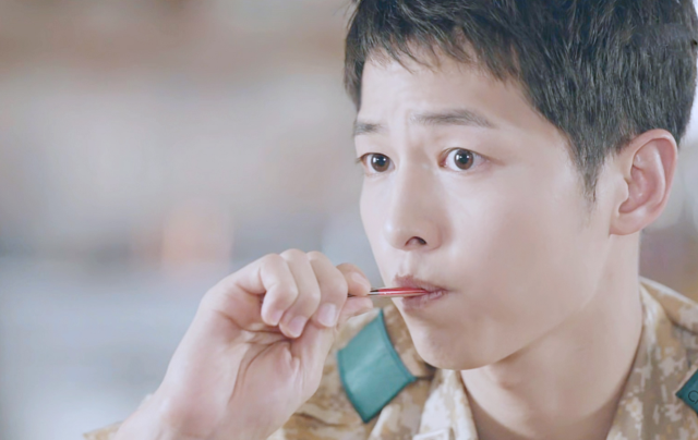 曝湖南卫视邀约宋仲基录制《快乐大本营》