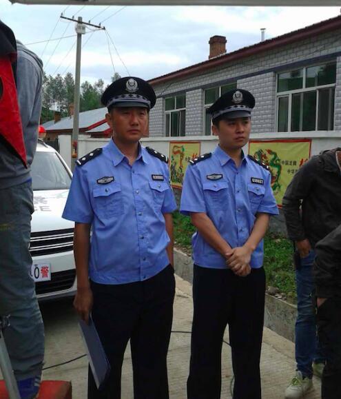 冯建杰《大年初一立春》上演抓贼搞笑一幕