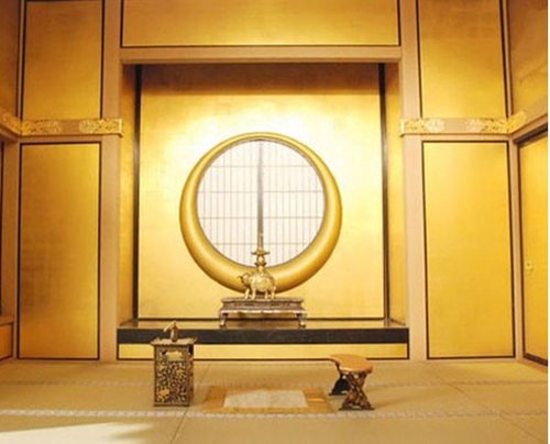 大河剧《阿江》道具大阪城亮相 金碧辉煌撩人