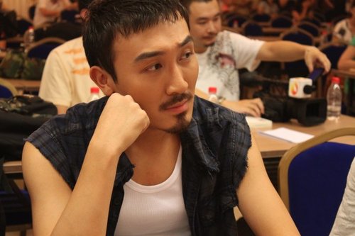 《8090向前冲》举行发布会 赵煊转型演时尚潮