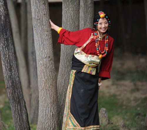 《雪浴昆仑》获高度赞扬 阿里精神感动戴江