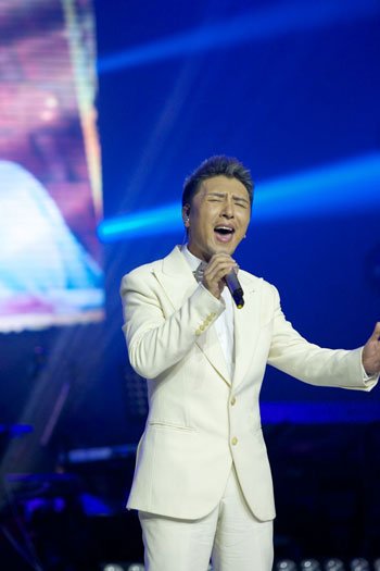 后选秀时代《歌声传奇》掀风云 曹轩宾卷土重来