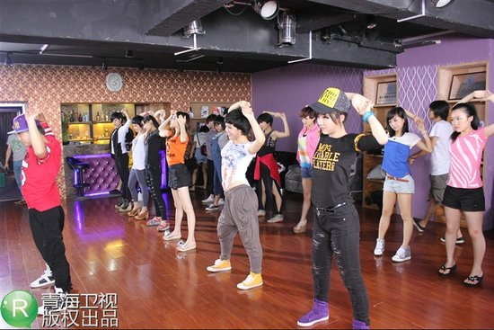 2019花儿朵朵经济直播_花儿朵朵 缺乏创新遭吐槽 丁薇被封 收视毒药(2)