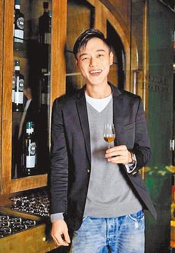 张惠妹被曝婚事将近 或明年嫁小6岁调酒师男友