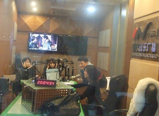 中国偶像张青丁可坐客FM88.1重庆音乐广播