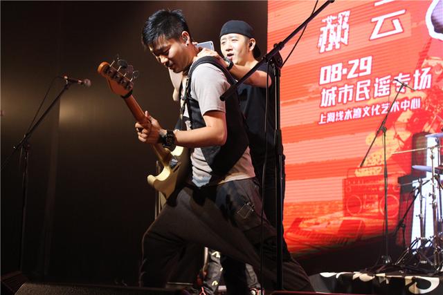 郝云再燥上海浅水湾 自曝年底将在工体开个唱