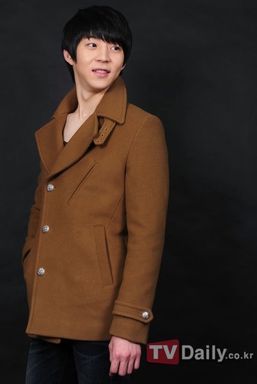 朴有焕新剧获认可 凭实力走出“新人”阶段