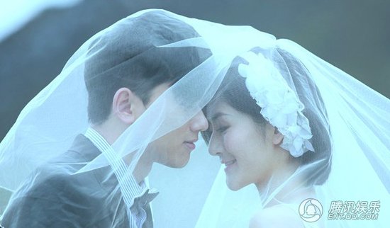 张杰谢娜宣布26日香格里拉办婚礼 婚纱照曝光