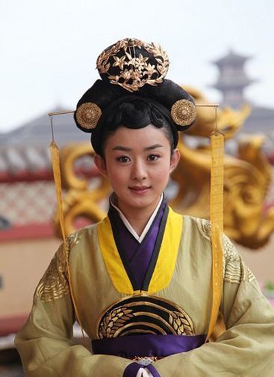 媒体探班《<em>女相</em>》剧组 <em>赵丽颖</em>笑言陈晓太痴情