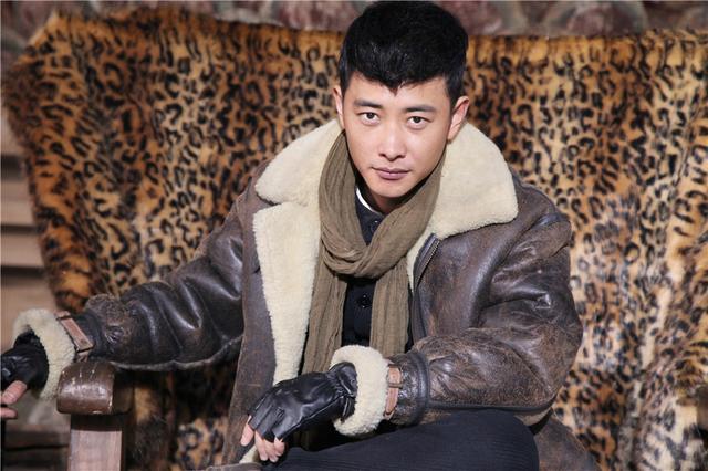 并将此款发型ps到各国男神身上