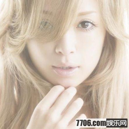 34岁滨崎步再曝恋情 28岁伴舞内山麿亲密照(图)