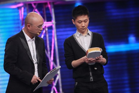 双学位帅哥爱唱歌+乐嘉现场