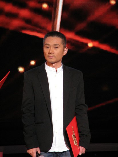任帅亮相十八大影片推介 携彭丹走进《南泥湾》
