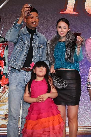 《澳门风云2》庆功 “二筒姐”孟瑶性感来袭