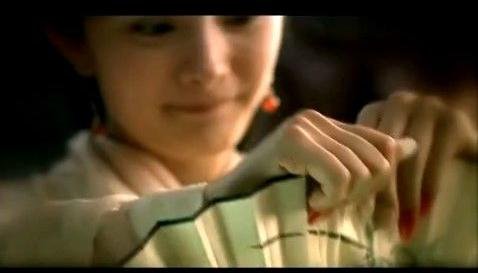 新《红楼梦》热播 杨幂版晴雯撕扇被赞贴近原著