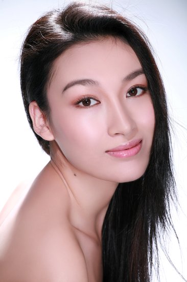 江佳桐接拍《女尼排》 舍生取义传递正能量