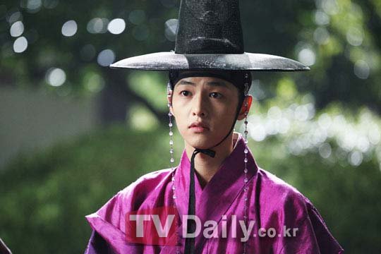 《成均馆绯闻》热播+宋钟基被粉丝称为魅力男