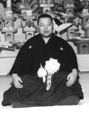 黑帮老大复仇揭日本演艺圈黑势力 高仓健受牵连
