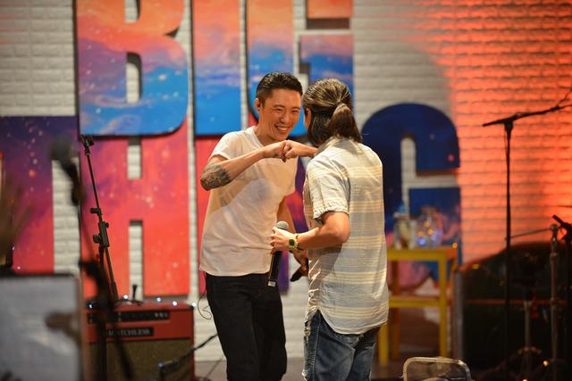 大事发声:声音玩具X逃跑计划玩转灯光机车秀