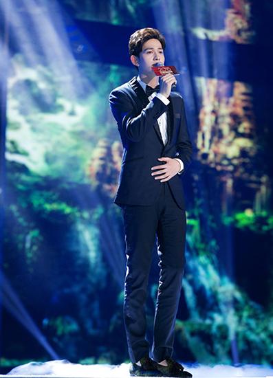 2015“国剧盛典” 马可获观众最喜爱新人男演员