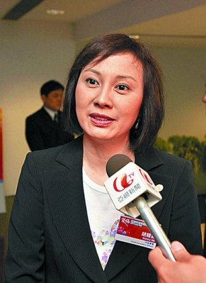 胡竞英证王征违规插手亚视 未获广管局批准