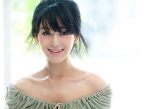 王媛可 男人装图片