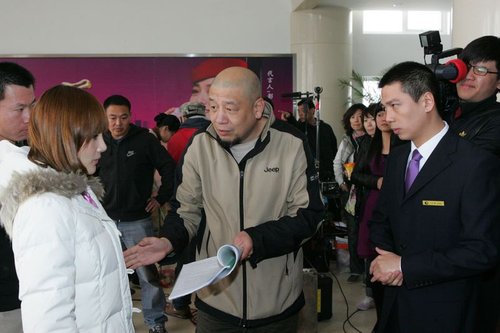 张国庆：李小璐巫刚让《无敌销房队》笑点多