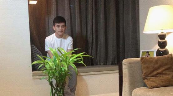 村木田赫雷为《白日焰火》拍宣传片 挑战人鬼恋