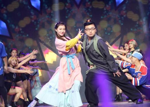 《优叻个秀》爆笑开启 乔杉厉娜陈诗敏陷三角恋