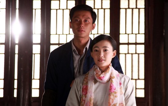 【喔喔】电视剧《理发师》热播 李晨完美诠释铁汉柔情