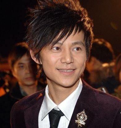 湖南卫视四大主持齐获主持人30年年度风云人物