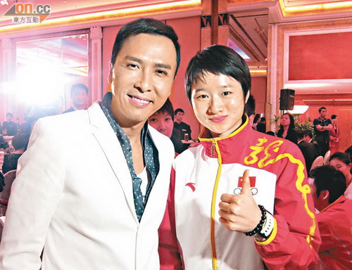 奥运冠军成甄子丹影迷 吴静钰偷师“子丹踢”