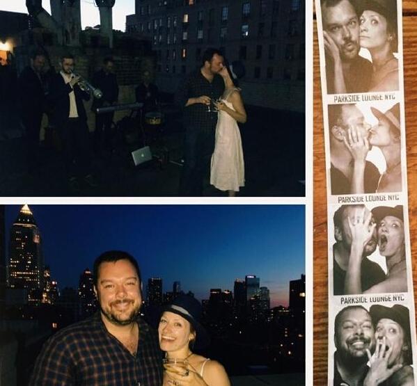 破产姐妹卡洛琳要嫁啦！接受男友求婚晒亲吻照