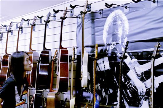 《摇滚英雄》上映在即再现90年代摇滚人青春