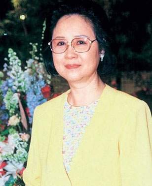 琼瑶“搅局”乐坛  力捧“直通春晚”许艺娜