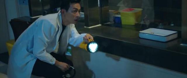 梁烈唯《误闯疯人院》当医生 12月2日上线