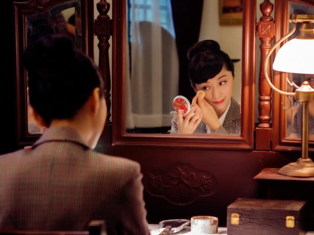 《风云年代》轮番播出 原子霏出演智慧新女性