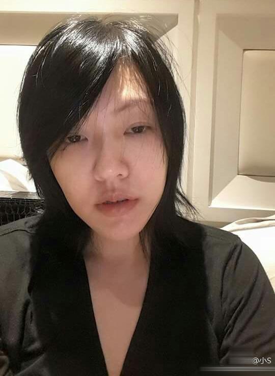 小S睡衣遭女儿嫌丑：至少老娘长得美！