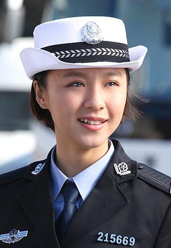 《穿警服的那些女孩儿》刘婧演绎女警心路历程