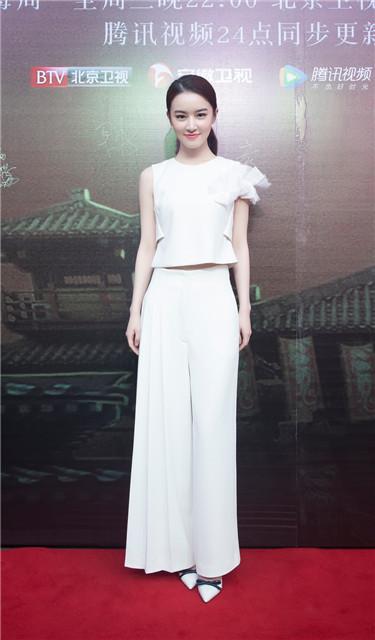 梁婧娴《大唐荣耀2》归来 调侃盒饭“在加热”