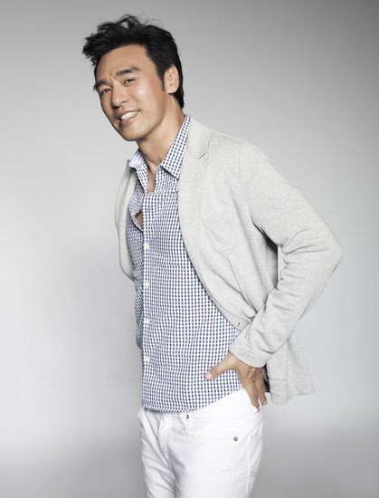 钟镇涛你是个男人mv首播任容萱跨刀出演